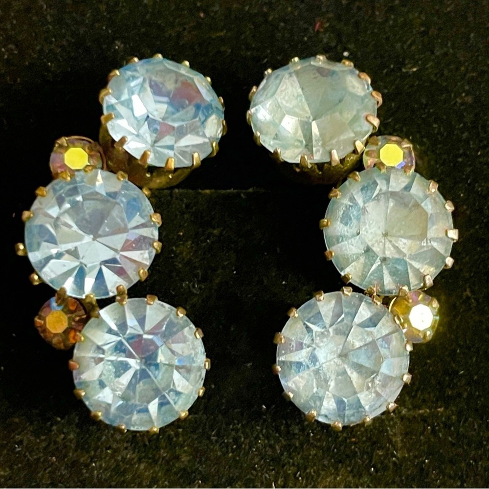 Midcentury Rhinestone Earrings Clip ons Blue Silver Tone Riveted - Picture 9 of 9